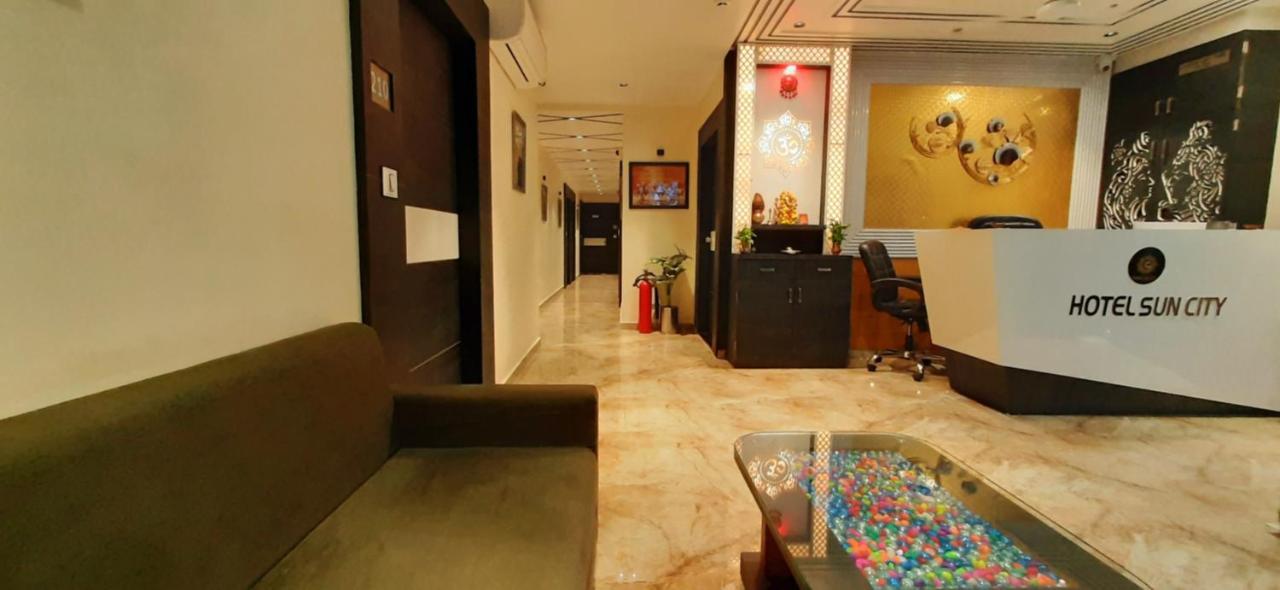 אחמדאבאד Hotel Suncity מראה חיצוני תמונה