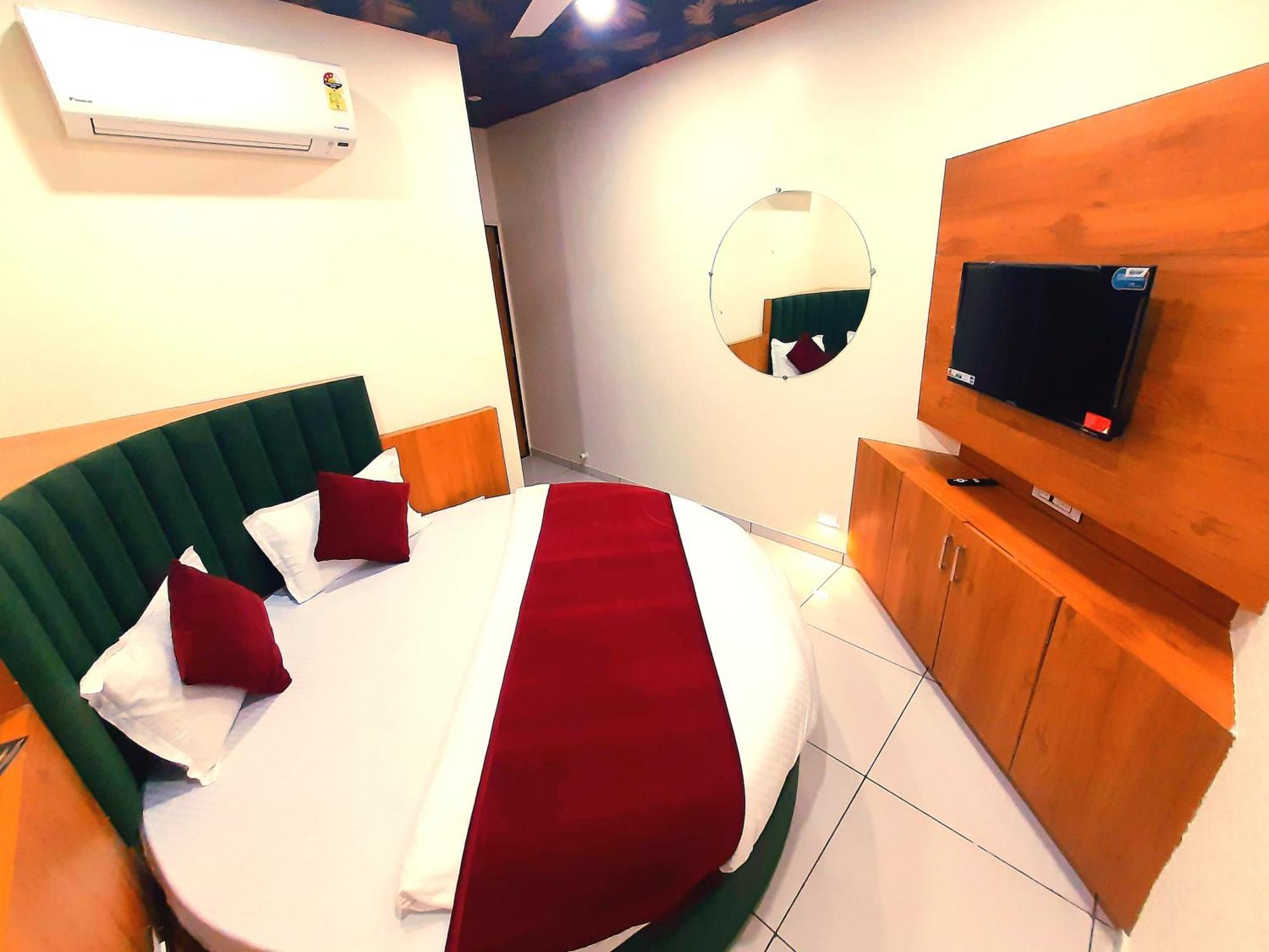 אחמדאבאד Hotel Suncity מראה חיצוני תמונה
