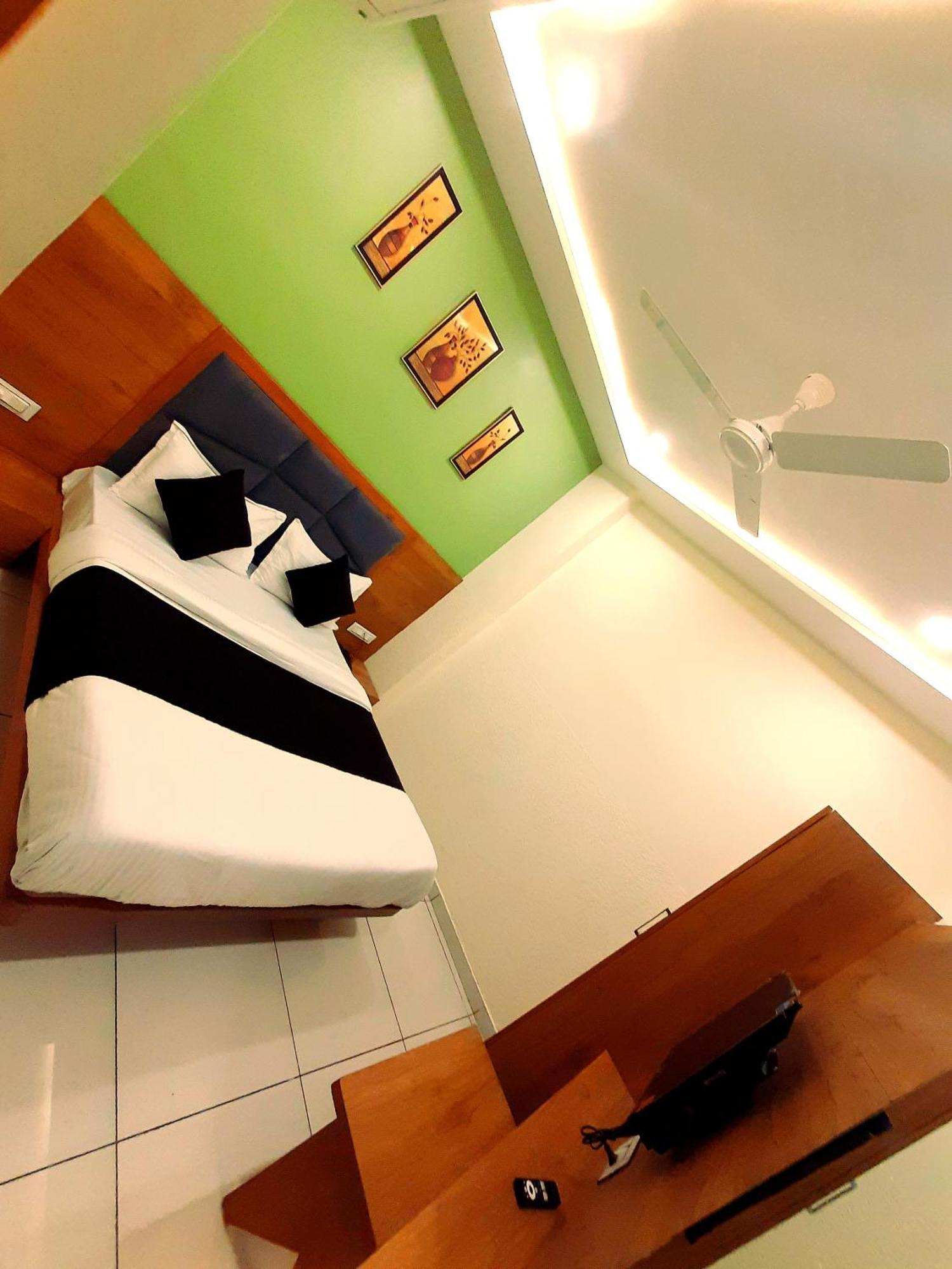 אחמדאבאד Hotel Suncity מראה חיצוני תמונה