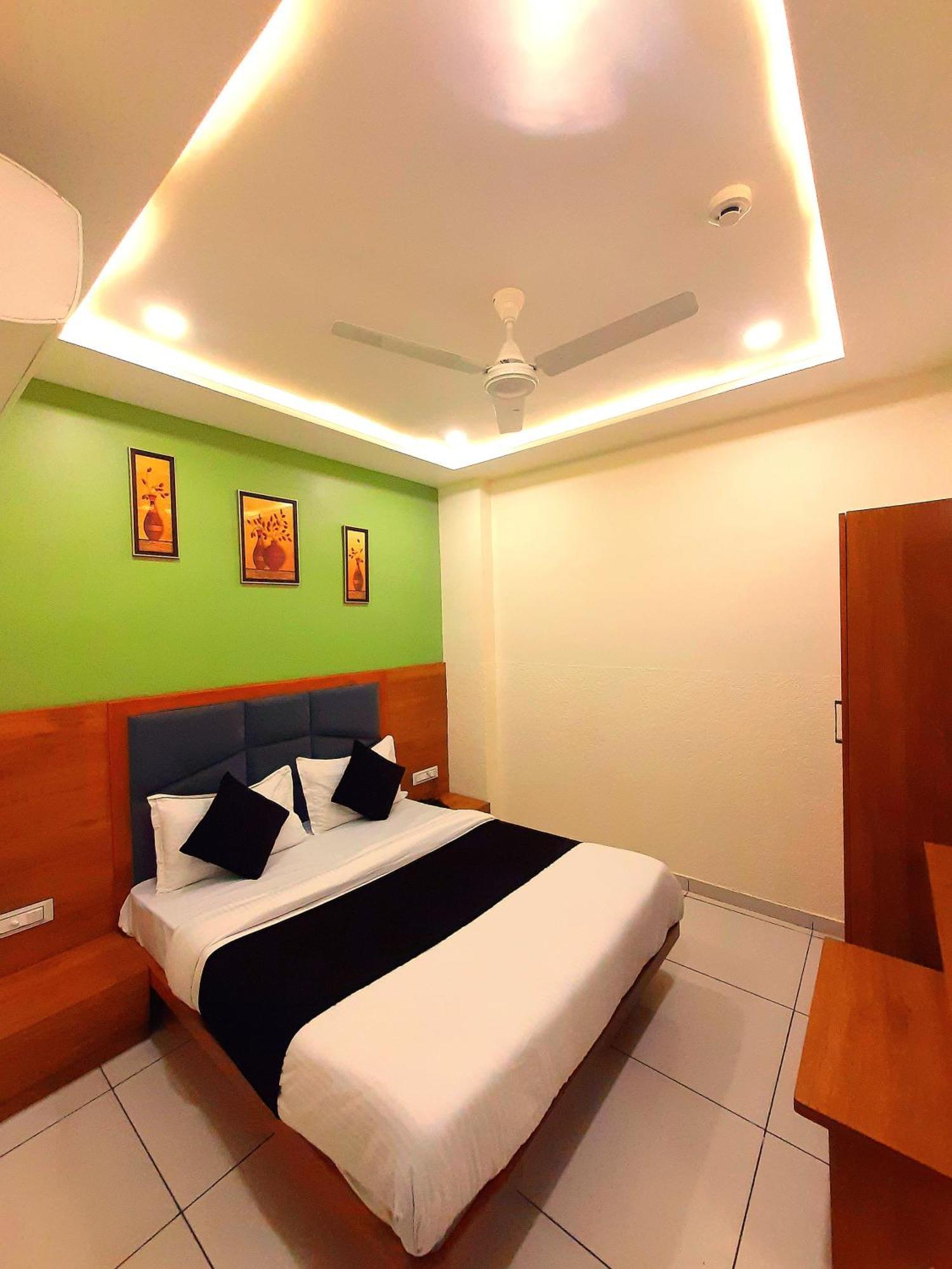 אחמדאבאד Hotel Suncity מראה חיצוני תמונה