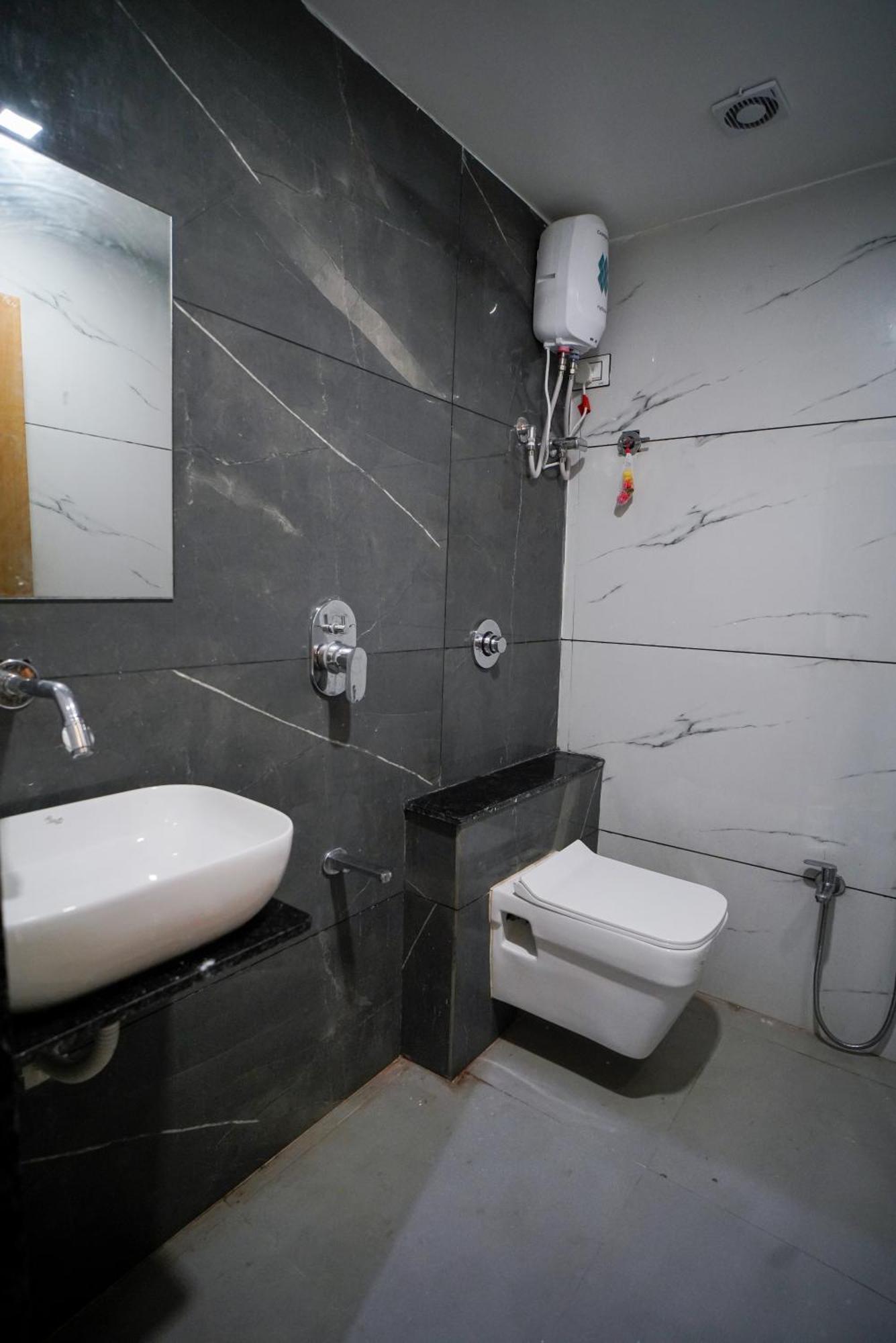 אחמדאבאד Hotel Suncity מראה חיצוני תמונה